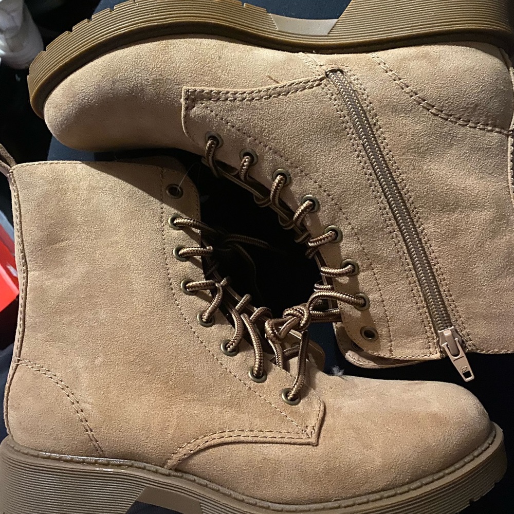 Brand new brown combat boots
